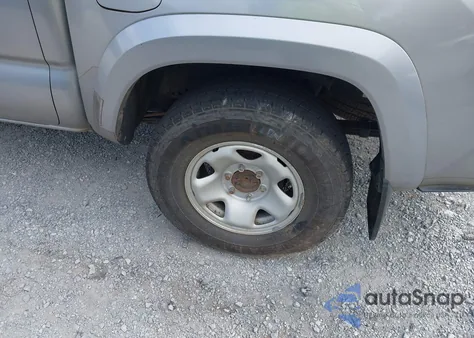 2017 Toyota Tacoma Sr5 V6 из США, поврежденный, VIN 3TMCZ5AN2HM086561